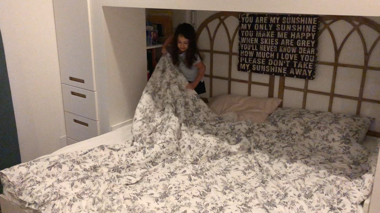 Bunk Beds with Slide-Out King